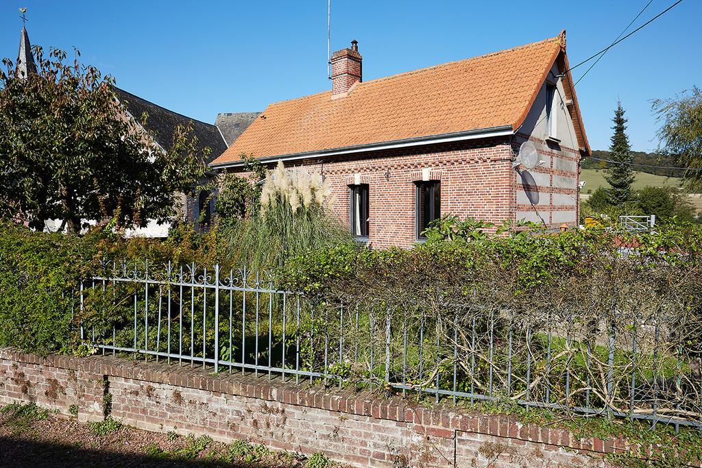 Les Gites De L'Yeres Cuverville-sur-Yeres Exterior photo